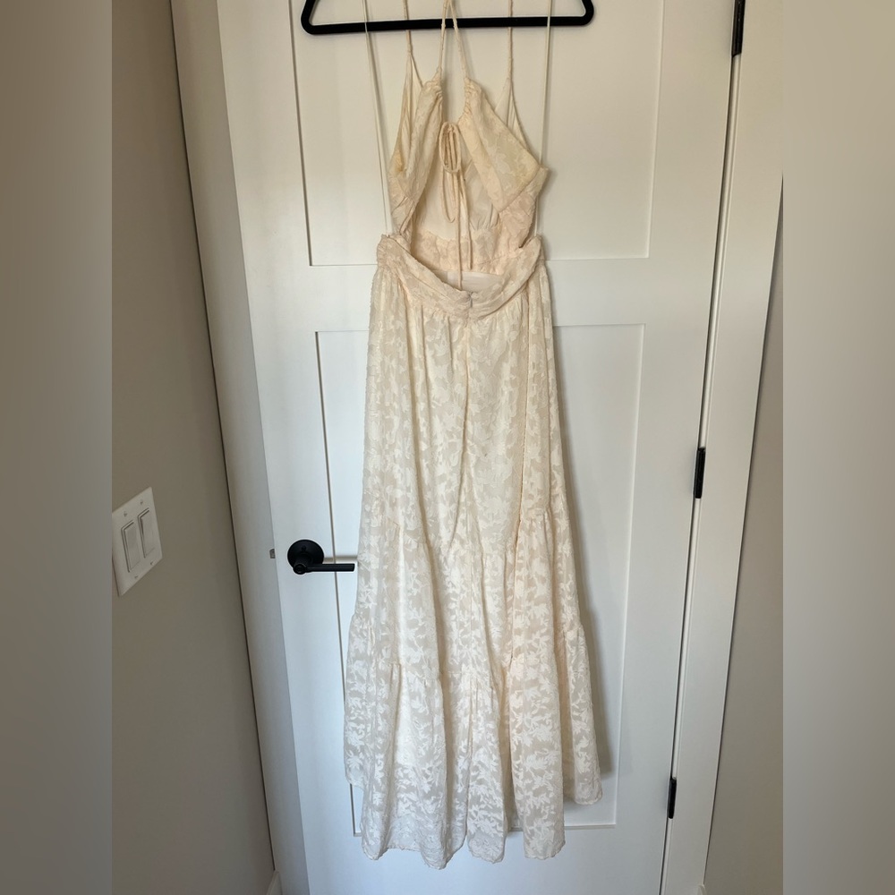ASTR The Label Frolic Cutout Front Slit Maxi Dress in cream - Picture 4 of 4